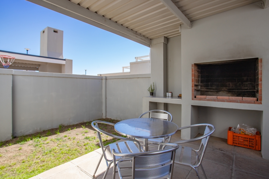 3 Bedroom Property for Sale in Mountain Crest Private Estate Western Cape